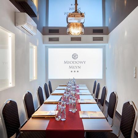 Hotel Miodowy Mlyn Opatow  Εξωτερικό φωτογραφία