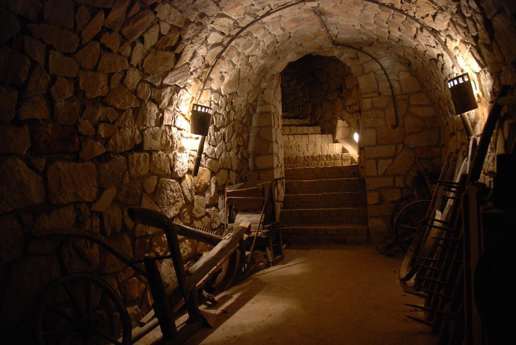Hotel Miodowy Mlyn Opatow  Εξωτερικό φωτογραφία
