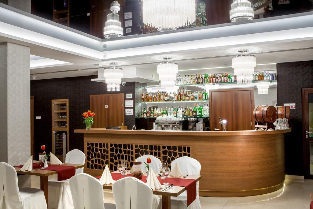 Hotel Miodowy Mlyn Opatow  Εξωτερικό φωτογραφία